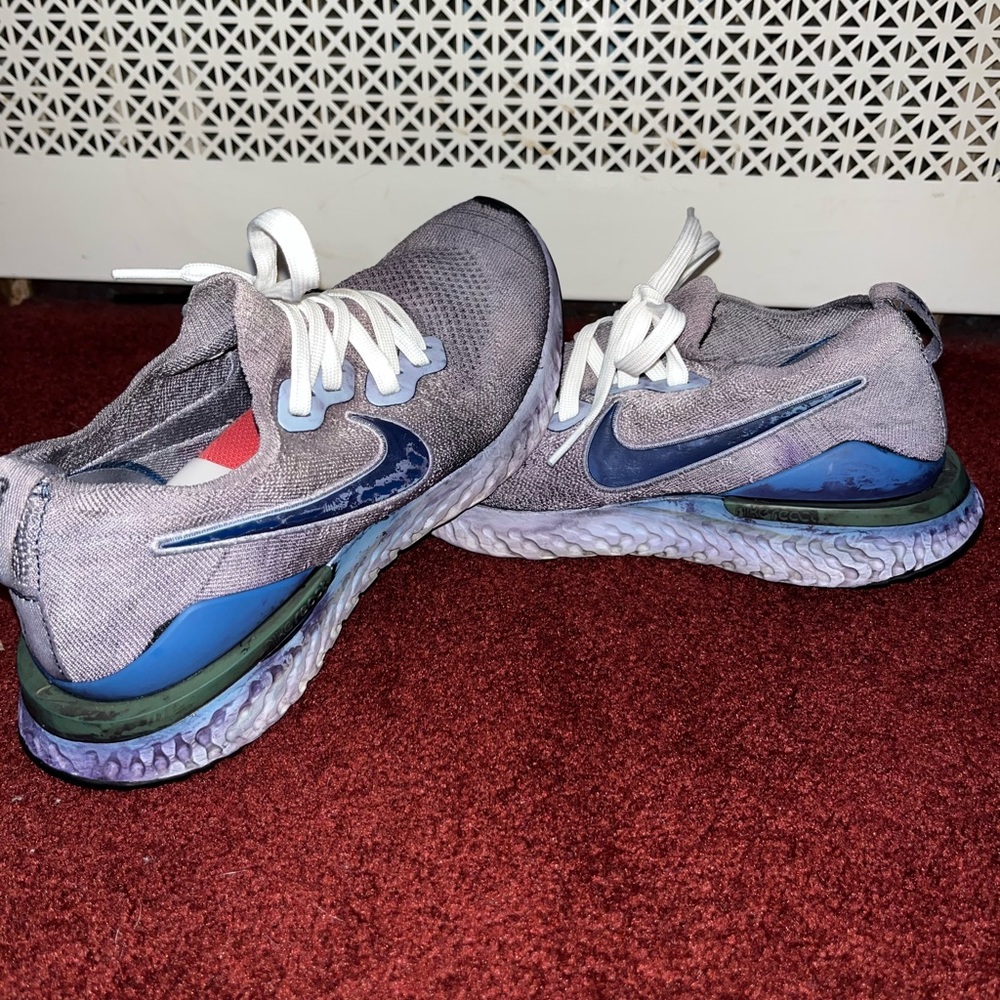 Fly knit 2 reacts for women